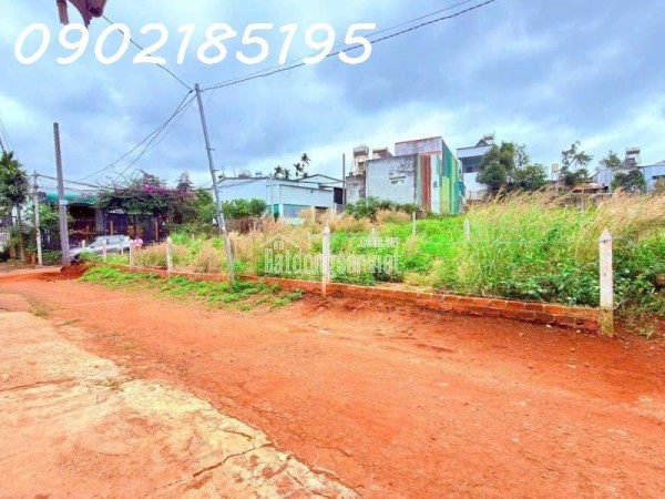 LÔ ĐẤT GÓC (5m x 24m) HẺM PHẠM VĂN ĐỒNG GẦN VÒNG XOAY NGÃ 3 HÒA BÌNH – BUÔN MA THUỘT = 1 TỶ 600