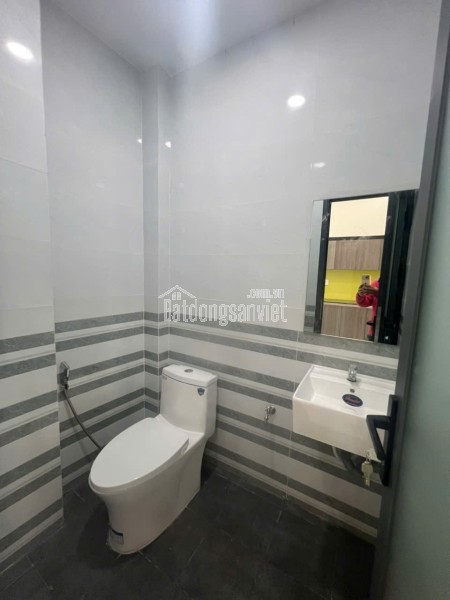 CẦN BÁN NHÀ LẦU MỚI  – GIÁ CHỈ 1 TỶ 450 TRIỆU - PHƯỜNG LONG HOA - TỈNH TÂY NINH