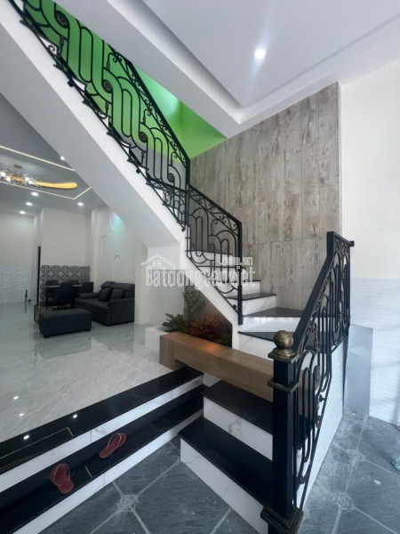 CẦN BÁN NHÀ LẦU MỚI  – GIÁ CHỈ 1 TỶ 450 TRIỆU - PHƯỜNG LONG HOA - TỈNH TÂY NINH