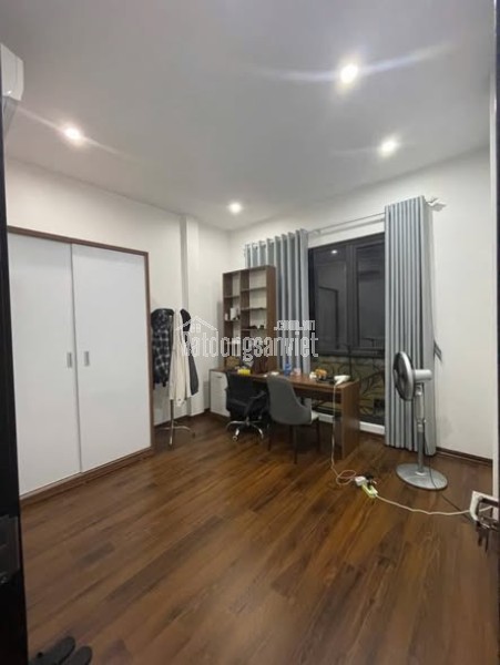 6 TẦNG THANG MÁY ĐỦ CÔNG NĂNG - NHÀ MỚI ĐẸP Ở NGAY - TRUNG TÂM BA ĐÌNH