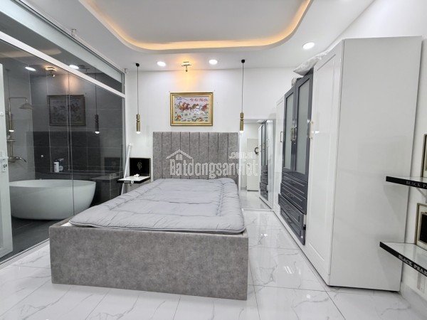 🔥NHỈNH 2TỶ CÓ NHÀ SG - 3 TẦNG XINH LUNG LINH - GẦN NHÀ GA T3 - 10P QUA SÂN BAY - 5P TỚI EMART 2