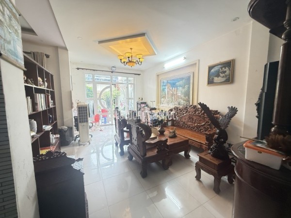 Bán Biệt Thự Mặt Tiền Linh Đông Thủ Đức -243m2 ngang 7m  - Vừa Ở Vừa Kinh Doanh - 36 Tỷ