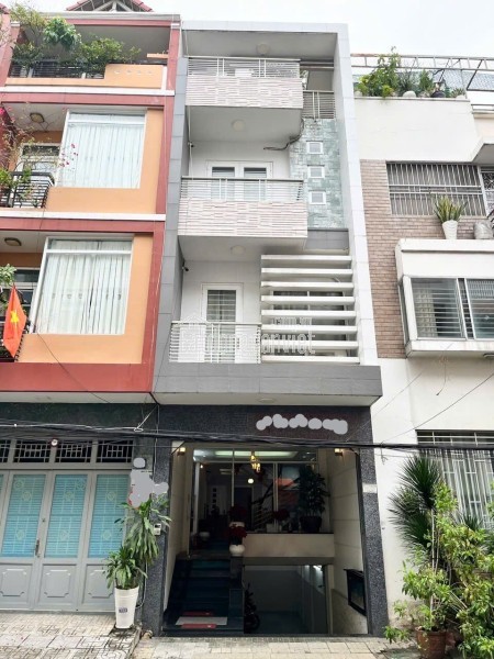 Bán Nhà Chính Chủ - Vào Ở Ngay - Gần Phan Xích Long, Giá Tốt