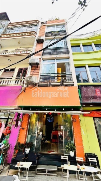 Bán Gấp Nhà Ngõ 54 Nguyễn Chí THanh, SĐ 33m2, Xây 4 Tầng, MT 4m, Thoáng Sau, Tiện KD. Giá 11.2 Tỷ.