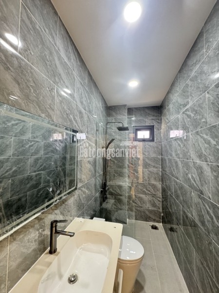 Bán nhà đường 359, Phước Long B,  Q9, Thủ Đức, TP HCM. DT 85m2, 4tầng. Giá 9.8 tỷ, SHR - 0933125879