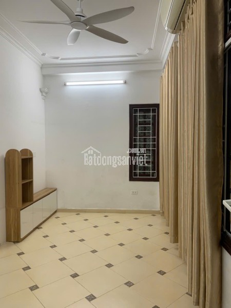 CHÍNH CHỦ CẦN CHO THUÊ PHÒNG TẦNG 2 – ĐƯỜNG TÔN THẤT TÙNG, ĐỐNG ĐA HÀ NỘI (CHỈ NHẬN NỮ)