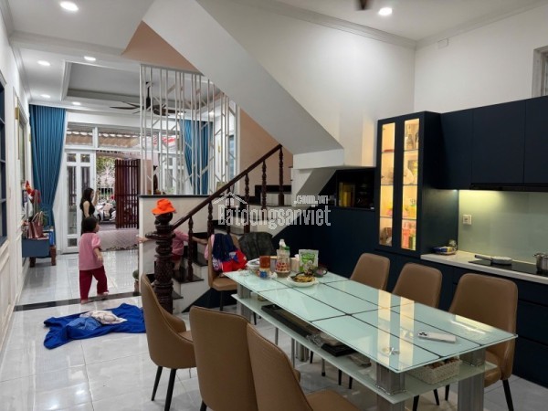 Bán nhà đường số 11,  Cát Lái, Q2, Thủ Đức, TP HCM. DT  62m2, 3 tầng, 3PN. Giá 7.35  tỷ, SH