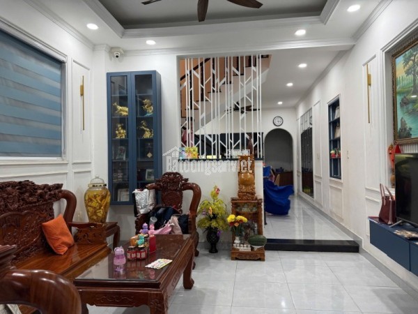 Bán nhà đường số 11,  Cát Lái, Q2, Thủ Đức, TP HCM. DT  62m2, 3 tầng, 3PN. Giá 7.35  tỷ, SH