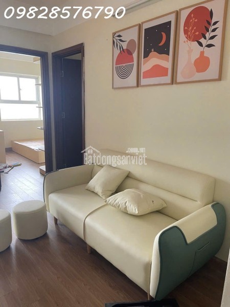 Cho thuê MP Nguyễn Hoàng, 70m2, mặt tiền 4,2m 8 tầng, thang máy