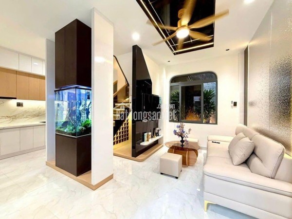 HÀNG HIẾM KHÓ TÌM 🚘 Ô TÔ ĐẬU CỬA - PHẠM VĂN CHIÊU - 35M2 - SỔ VUÔNG A4 - GẦN SIÊU THỊ EMART -