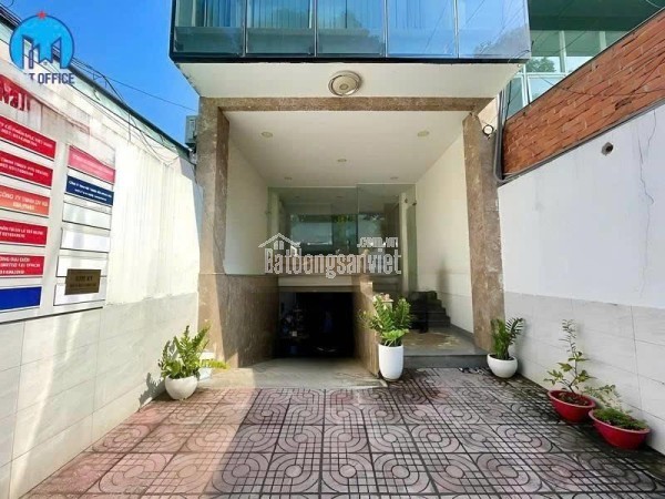 Giảm giá sâu 600tr chỉ còn 9.6 tỷ, nhà Mega Village Khang Điền trên trục chính lộ giới 20m, giá