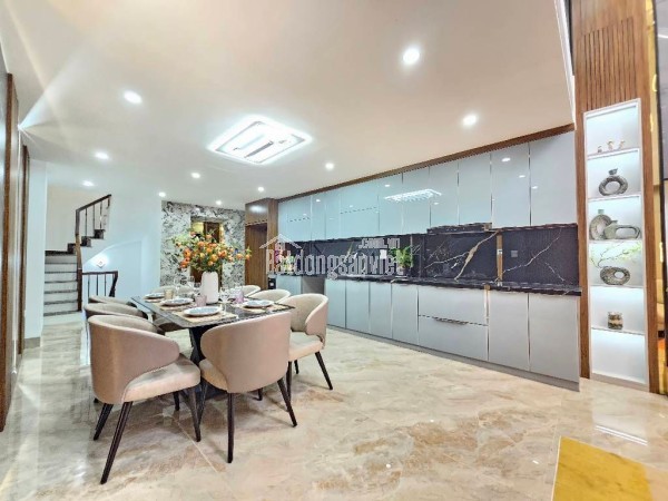 Quỳnh Lôi, Hai Bà Trưng - 3.3 tỷ full nội thất 2 ngủ riêng - Sổ đỏ