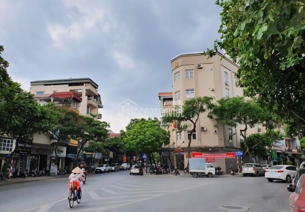 BÁN NHÀ PHƯỜNG BỒ ĐỀ DT 50M 4 TẦNG, NGÕ RỘNG Ô TÔ 7 CHỖ QUA NHÀ CHỈ 7.5TỈ