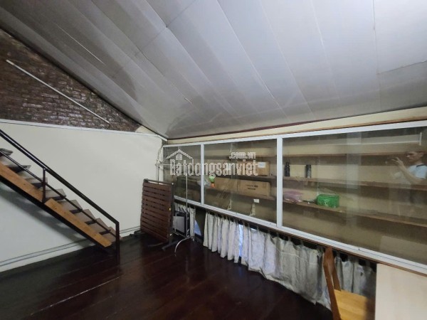 Chính chủ cần bán căn nhà lầu 1 tại 49D Trần Hưng Đạo, Phường Án Đông (P.5 cũ), Quận 5