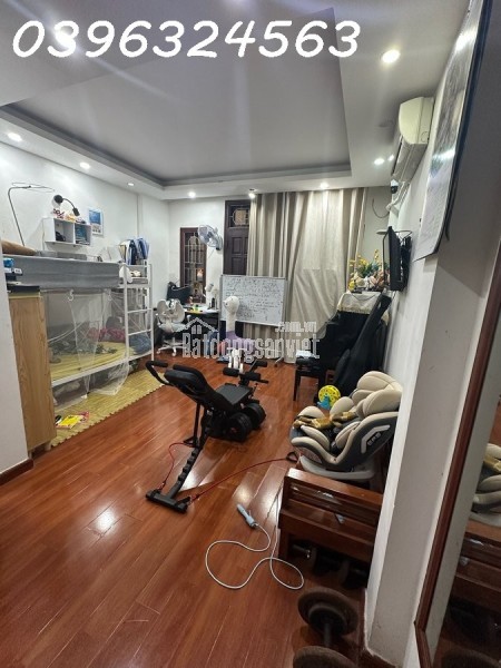 💎 Bán Nhà Đỗ Quang - Cầu Giấy 40m2 Phân Lô Kinh Doanh Ô Tô Vào Nhà 18.9 Tỷ