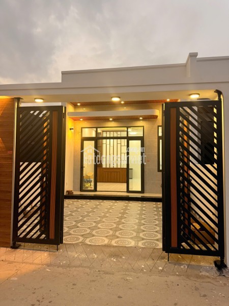 🔥 LÔ GÓC 2 MẶT TIỀN – NGANG 20M – TRUNG TÂM PHƯỜNG LONG HƯƠNG 🔥