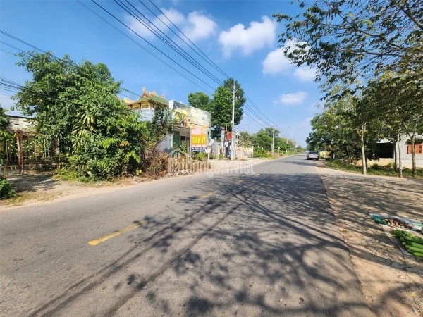 NGÂN HÀNG THANH LÝ NHÀ MT 12M, ĐƯỜNG NHỰA 8M, DT 1116M2, PHÚ GIÁO BD