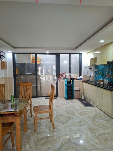 Nhà Thạnh Lộc Q.12, hẻm 8m xe hơi
 tránh 5 tầng chỉ  5.3 tỷ