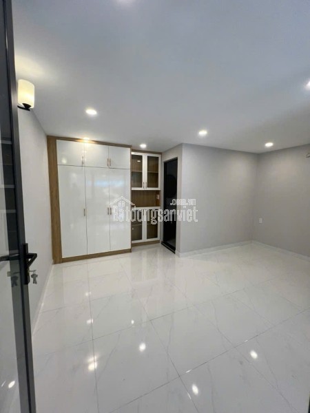 NHÀ ANH HÀNG XÓM TỰ THIẾT KẾ MẶT TIỀN ĐƯỜNG SỐ TRUNG TÂM QUẬN 7 LIỀN KỀ BỆNH VIỆN PHÁP VIỆT