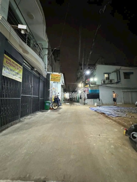 Bán nhà 1 lầu 75m2 Huỳnh Tấn Phát Nhà Bè, 4PN, 4 Tỷ 95, gần Quận 7