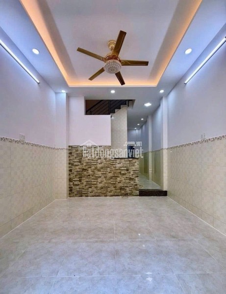 NGAY CÁCH MẠNG THÁNG 8 • MẶT TIỀN CC 53M• NGANG 4M NỞ HẬU • CHỈ 3.x tỷ