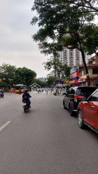 Bán toà văn phòng 9 tầng 2 mặt đường, mặt phố Khuất Duy Tiến - Lê Văn Lương
