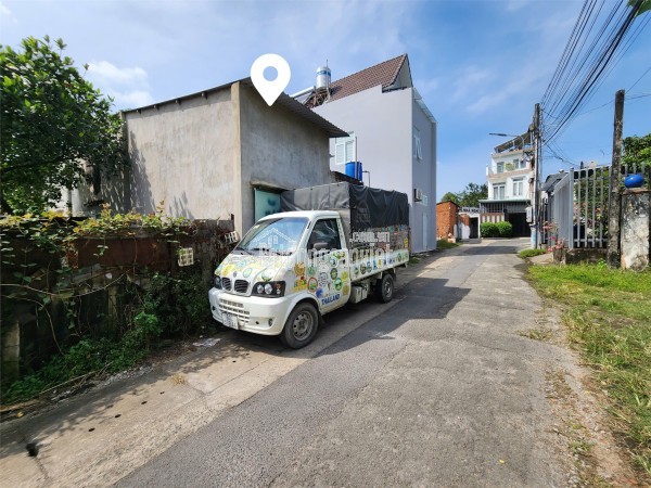 NGÂN HÀNG THANH LÝ NHÀ 2MT, DT 104M2 FULL THỔ, GIÁ 2 TỶ 876, TP.THỦ DẦU MỘT