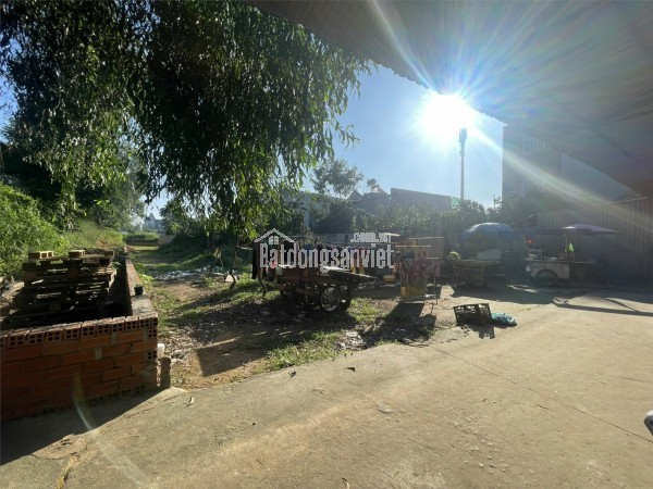 NGÂN HÀNG THANH LÝ NHÀ 2MT, DT 104M2 FULL THỔ, GIÁ 2 TỶ 876, TP.THỦ DẦU MỘT