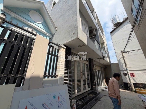 Bán nhà 3 tầng 5x12 gần Phú Mỹ Hưng, full nội thất 10 tỷ 6