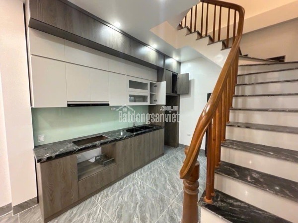 BÁN NHÀ TRUNG TÂM PHÚC LỢI - 6 TỶ-5 TẦNG- TẶNG NỘI THÁT-Ô TÔ GẦN