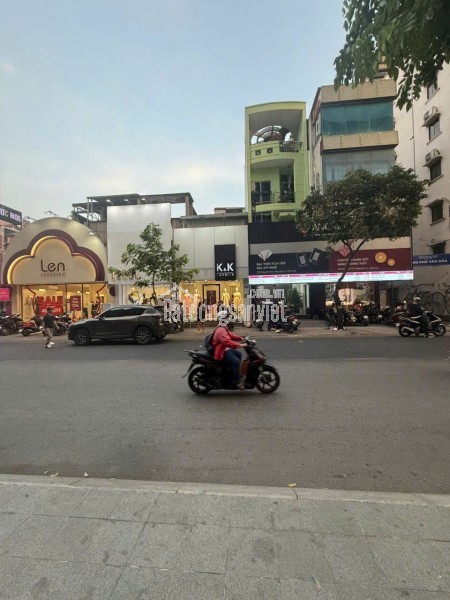 Bán Nhà Đối diện Lancaster- trục thời trang sầm uất nhất TP. HCM