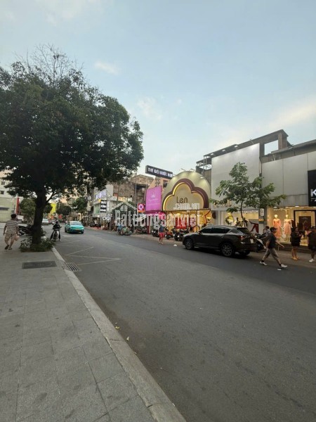 Bán Nhà Đối diện Lancaster- trục thời trang sầm uất nhất TP. HCM