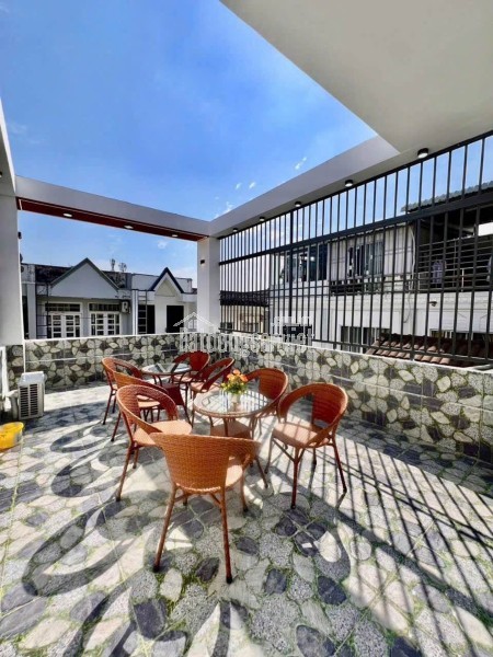 (CHỈ HƠN 5 TỶ) SỞ HỮU NGAY CĂN NHÀ TRONG HẺM TRÊN ĐƯỜNG HUỲNH TẤN PHÁT QUẬN 7