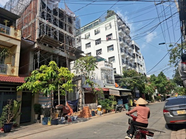 NHÀ PHỐ KDC PHÚ MỸ QUẬN 7 - Dt 5x18 1 Trệt , 2 Lầu , Sân Thượng