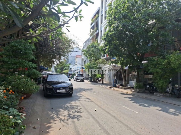 NHÀ PHỐ KDC PHÚ MỸ QUẬN 7 - Dt 5x18 1 Trệt , 2 Lầu , Sân Thượng