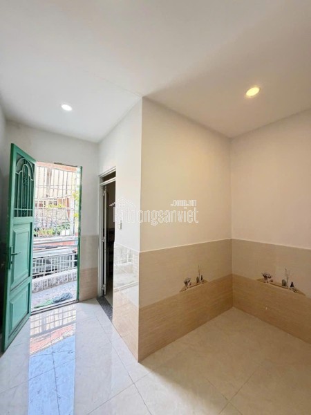 NHÀ HẺM OTO PHAN VĂN HỚN – 2 TẦNG – NHỈNH 3 TỶ, CV THUẬN KIỀU 100M