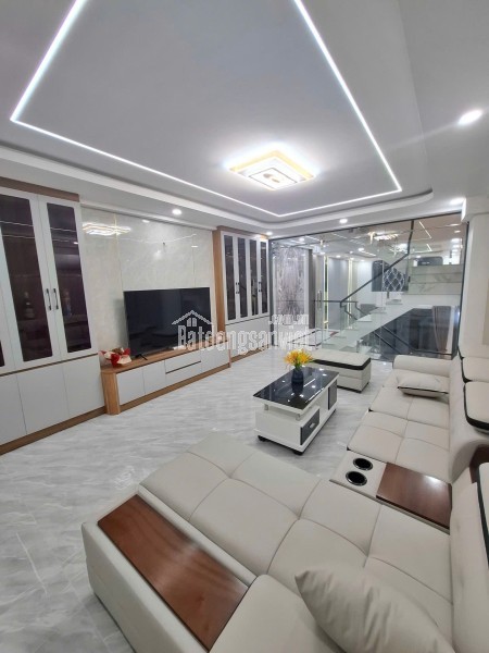 NHÀ MỚI XÂY GẦN METRO Q12. GẦN sân bay Tân Sơn Nhất .
Chủ tặng full nội thất giá trị cao