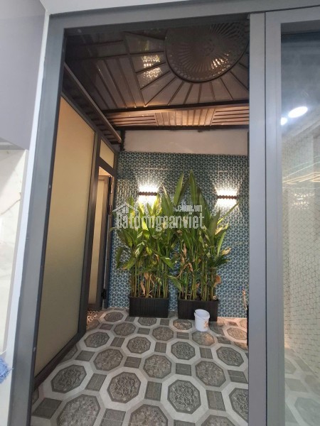 NHÀ MỚI XÂY GẦN METRO Q12. GẦN sân bay Tân Sơn Nhất .
Chủ tặng full nội thất giá trị cao