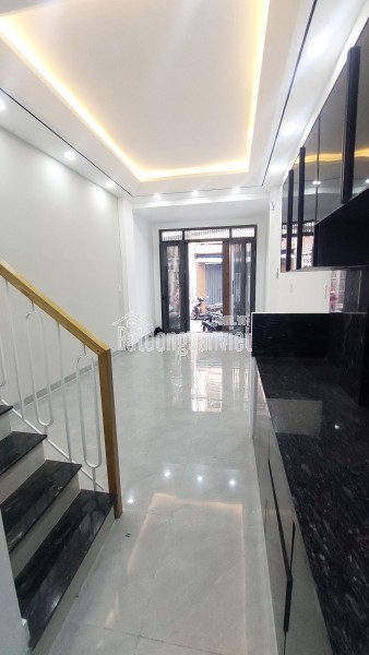 NHÀ ĐẸP HẺM XE HƠI RẠCH ÂU DƯƠNG LÂN – Q8 – 3.3/3.9M x10M – 3 TẦNG – GIÁ 6.8 TỶ