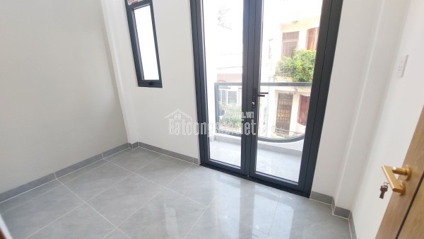 NHÀ ĐẸP HẺM XE HƠI RẠCH ÂU DƯƠNG LÂN – Q8 – 3.3/3.9M x10M – 3 TẦNG – GIÁ 6.8 TỶ