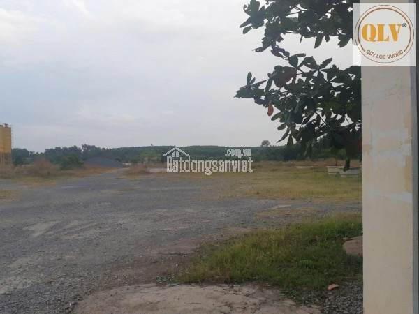 CẦN BÁN NHÀ XƯỞNG – KCN TÂN TẠO, BÌNH TÂN, TP.HCM – 1.900m²