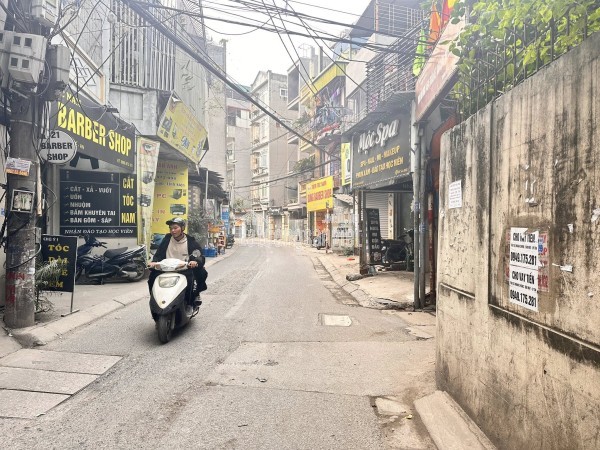 CẦN BÁN CCMN LA THÀNH - 104 M2 - 7 TẦNG - MT 8- GIÁ 27.5 TỶ