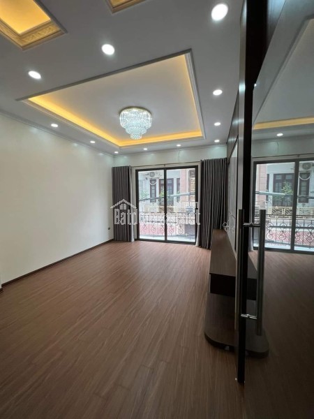 BÁN NHÀ TRUNG TÂM THẠCH BÀN – NGÕ THÔNG – GẦN GẦN HỒ –  CHỈ 5.9 TỶ