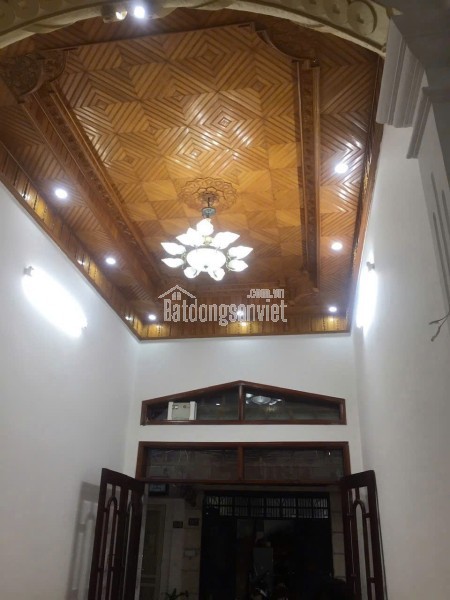 CHO THUÊ NGUYÊN CĂN KHƯƠNG TRUNG, Ô TÔ ĐỖ CỬA, ĐỦ ĐỒ CƠ BẢN, 42M 3T 12TR 0903258273