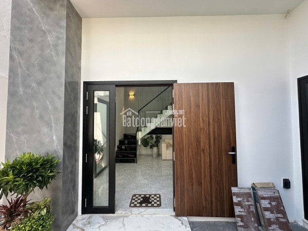 NHÀ HAI TẦNG PHẠM HỮU LẦU Q7 - PHÒNG NGỦ DƯỚI TRỆT - KẾ BÊN KHU DÂN CƯ ĐỨC KHẢI - GẦN CHỢ PHƯỚC