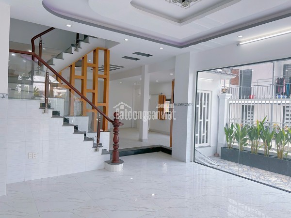 SIÊU PHẨM ĐẸP GIỮA LÒNG PHỐ-GẦN MẶT TIỀN-NHÀ MỚ XÂY - ĐẸP KENGG- NHỈNH 8Ty