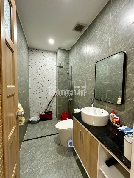 SIÊU PHẨM ĐẸP GIỮA LÒNG PHỐ-GẦN MẶT TIỀN-NHÀ MỚ XÂY - ĐẸP KENGG- NHỈNH 8Ty