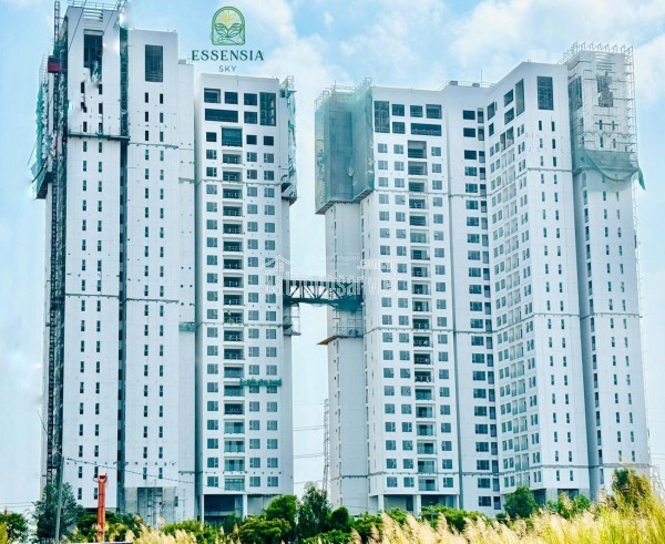 Căn 2PN giá tốt tại Essensia Sky, view hồ bơi giá chỉ 5 ty 6