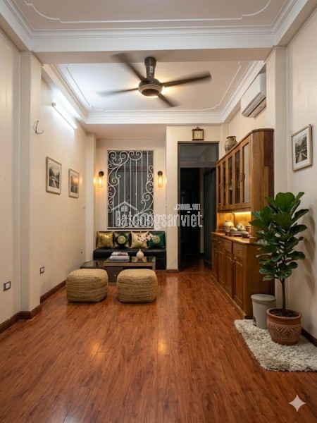 BÁN NHÀ LẠC LONG QUÂN, TÂY HỒ- 60m2 x 5 TẦNG -  Ô T Ô QUA NH À- LÔ GÓC - 2 PHÚT RA HỒ - Ở SƯỚNG -