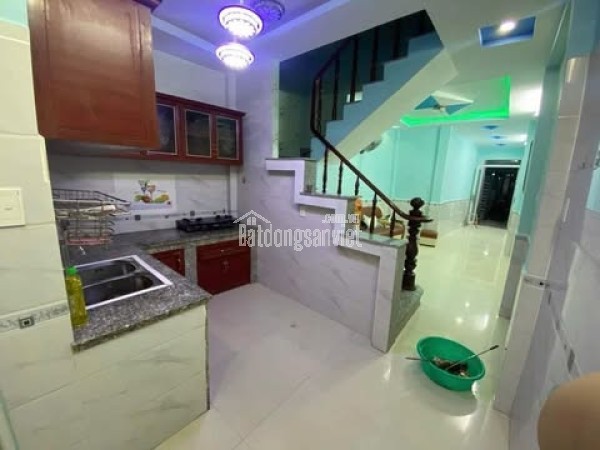 Bán Nhà Khu Vực Tân Bình - Đường Nguyễn Sỹ Sách - 31 m²/ 2 tầng - Hẻm Ba gác - Nhỉnh 4 Tỷ (TL)